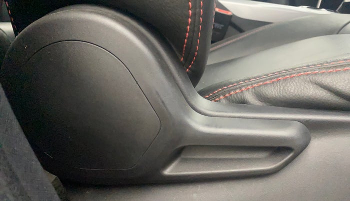 2023 Tata NEXON XMA SUNROOF PETROL, Petrol, Automatic, 40,612 km, Driver Side Adjustment Panel