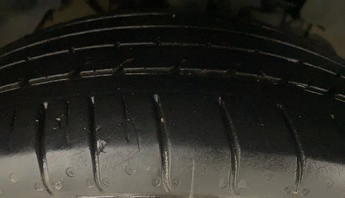 2023 Tata NEXON XMA SUNROOF PETROL, Petrol, Automatic, 40,612 km, Right Front Tyre Tread