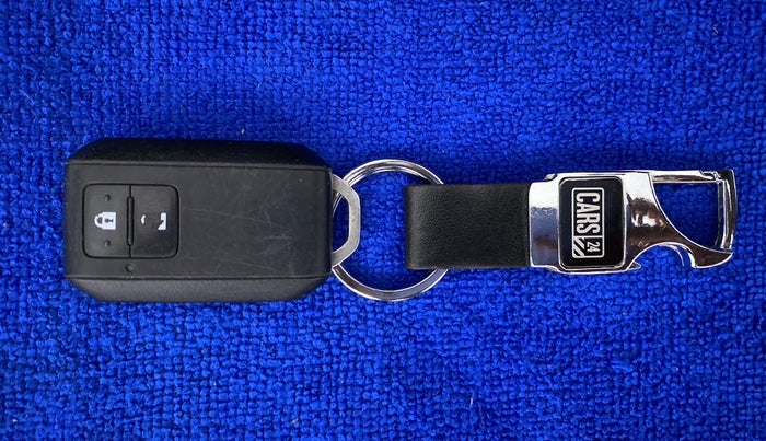 2021 Maruti Baleno ZETA PETROL 1.2, Petrol, Manual, 20,733 km, Key Close Up