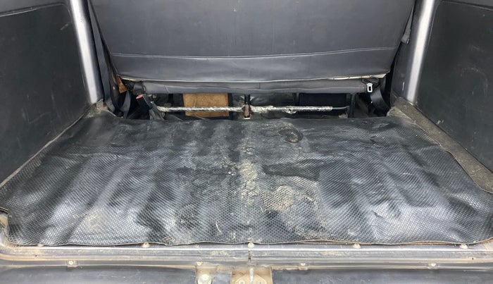 2018 Maruti Eeco 5 STR WITH A/C+HTR, Petrol, Manual, 48,852 km, Boot Inside