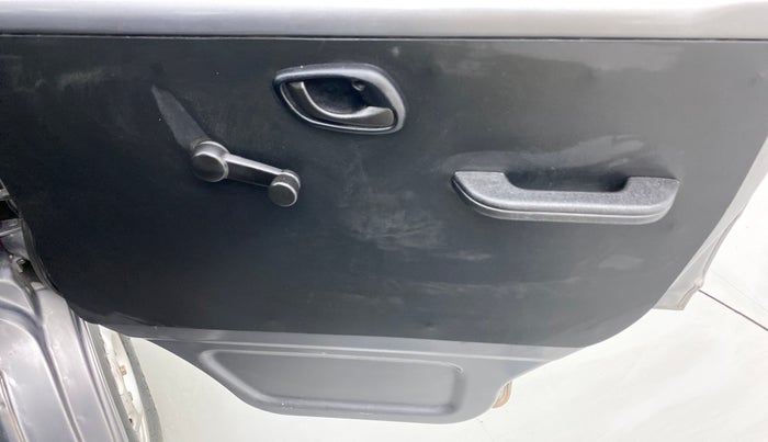 2018 Maruti Eeco 5 STR WITH A/C+HTR, Petrol, Manual, 48,852 km, Driver Side Door Panels Control