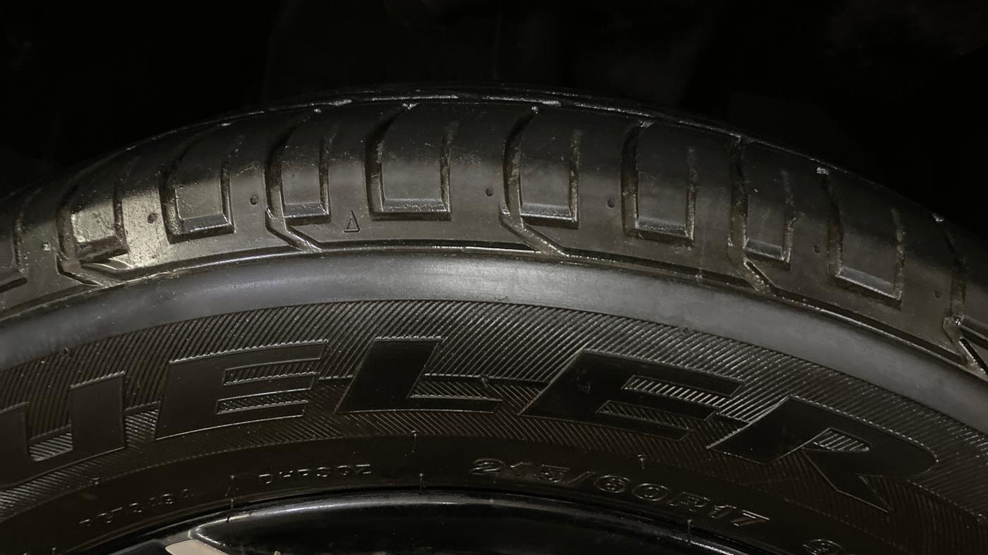 2024 Tata Curvv Creative 1.2 Petrol 7DCA, Petrol, Automatic, 14,773 km, Right Front Tyre Tread