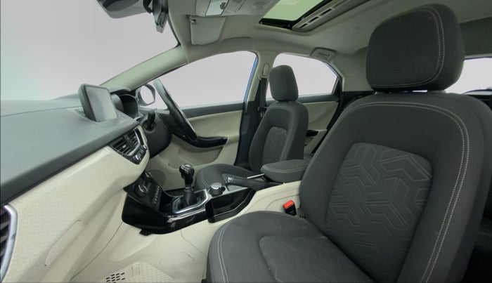 2020 Tata NEXON XZ+ OPT PETROL, Petrol, Manual, 22,652 km, Right Side Front Door Cabin