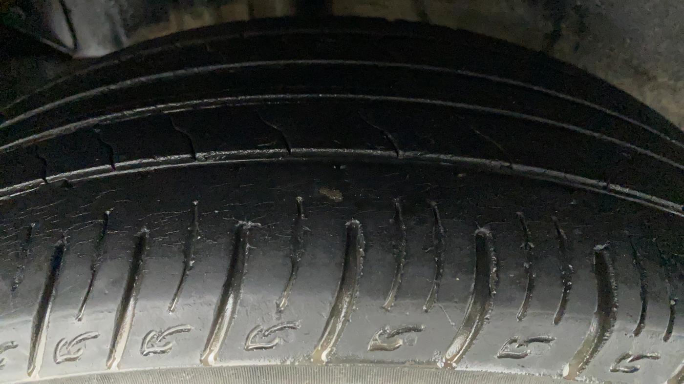 2020 Tata NEXON XZ+ OPT PETROL, Petrol, Manual, 22,652 km, Right Rear Tyre Tread