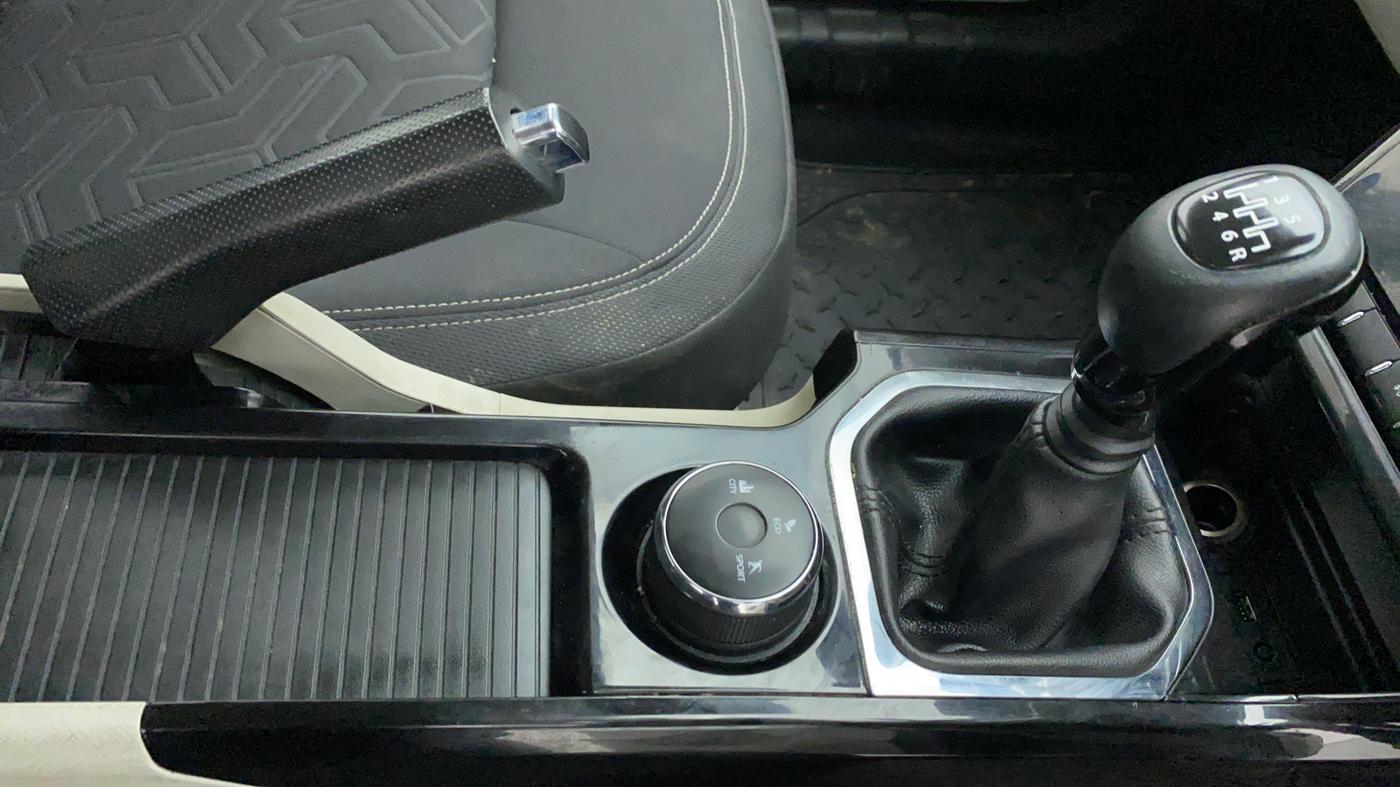 2020 Tata NEXON XZ+ OPT PETROL, Petrol, Manual, 22,652 km, Gear Lever