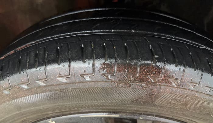 2017 Maruti IGNIS ZETA 1.2, Petrol, Manual, 46,982 km, Right Front Tyre Tread