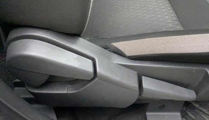 2021 Nissan MAGNITE XV MT, Petrol, Manual, 8,234 km, Driver Side Adjustment Panel