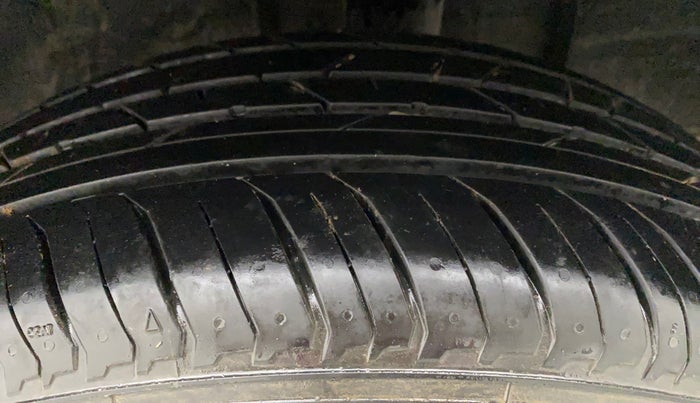 2021 Nissan MAGNITE XV MT, Petrol, Manual, 8,234 km, Left Rear Tyre Tread
