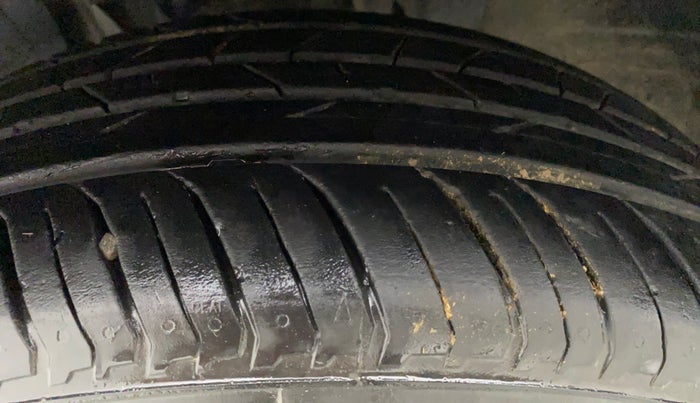 2021 Nissan MAGNITE XV MT, Petrol, Manual, 8,234 km, Left Front Tyre Tread