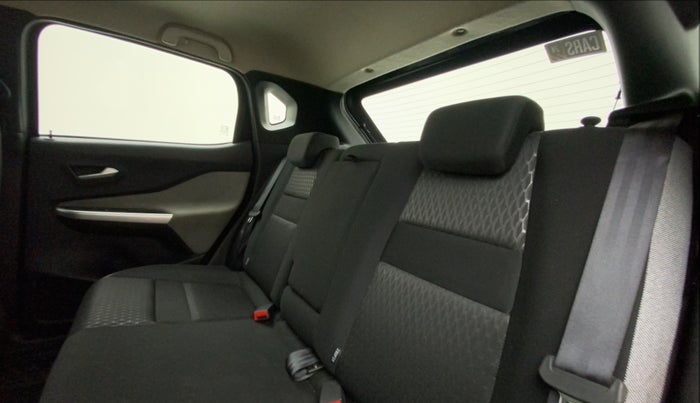 2021 Nissan MAGNITE XV MT, Petrol, Manual, 8,234 km, Right Side Rear Door Cabin