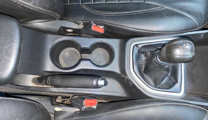 2016 Hyundai Creta SX 1.6 DIESEL, Diesel, Manual, 1,05,748 km, Gear Lever