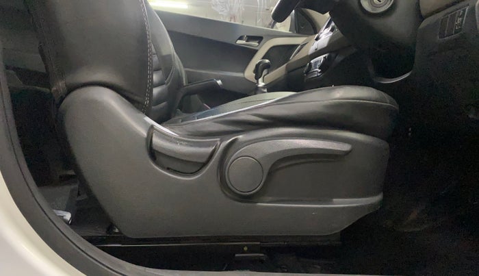 2016 Hyundai Creta SX 1.6 DIESEL, Diesel, Manual, 1,05,748 km, Driver Side Adjustment Panel