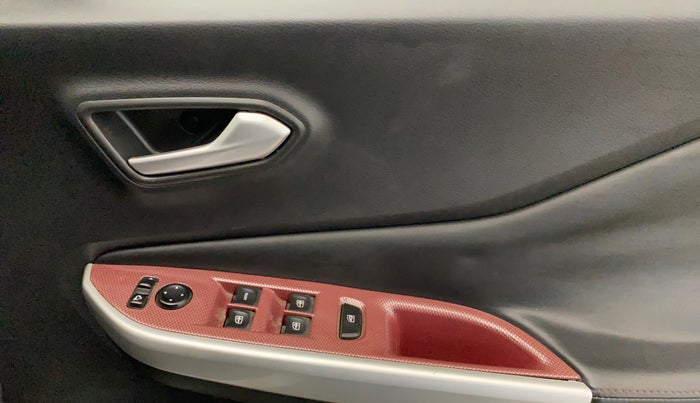 2021 Nissan MAGNITE XV PREMIUM, Petrol, Manual, 89,089 km, Driver Side Door Panels Control