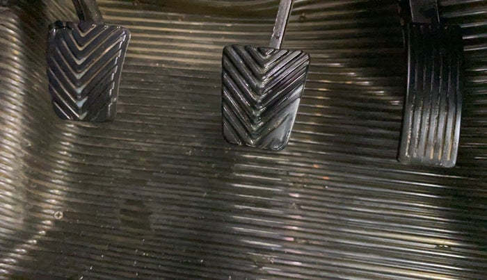 2016 Hyundai Verna 1.6 VTVT SX, Petrol, Manual, 1,13,295 km, Pedals