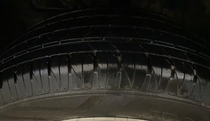 2021 Maruti Vitara Brezza ZXI PLUS DUAL TONE, Petrol, Manual, 72,226 km, Left Front Tyre Tread