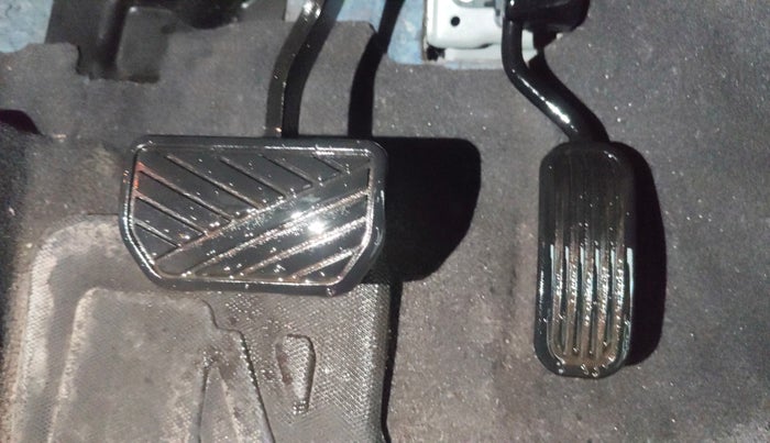 2023 Toyota URBAN CRUISER HYRYDER V HYBRID, Hybrid, Automatic, 77,333 km, Pedals