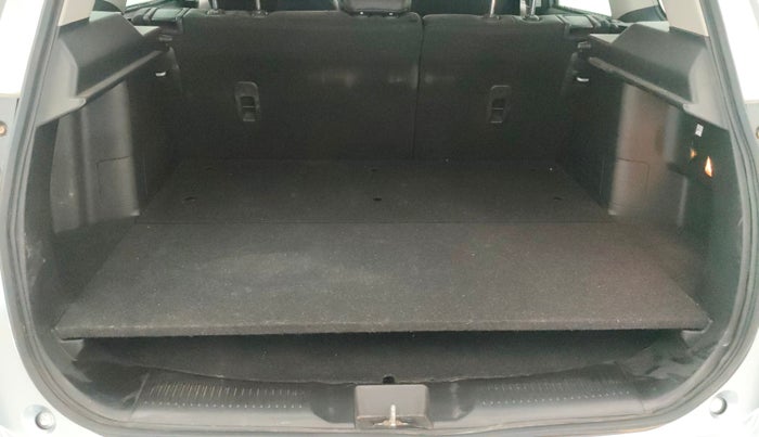 2023 Toyota URBAN CRUISER HYRYDER V HYBRID, Hybrid, Automatic, 77,333 km, Boot Inside