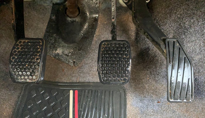 2018 Maruti Alto 800 LXI, Petrol, Manual, 82,612 km, Pedals