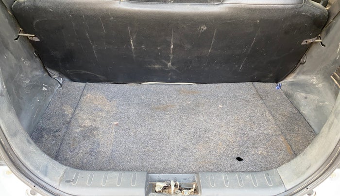 2018 Maruti Alto 800 LXI, Petrol, Manual, 82,612 km, Boot Inside