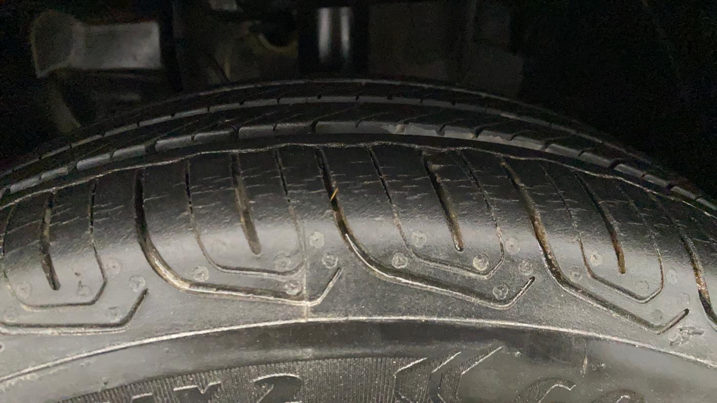 2021 Tata Tiago XE PETROL, Petrol, Manual, 4,384 km, Left Front Tyre Tread