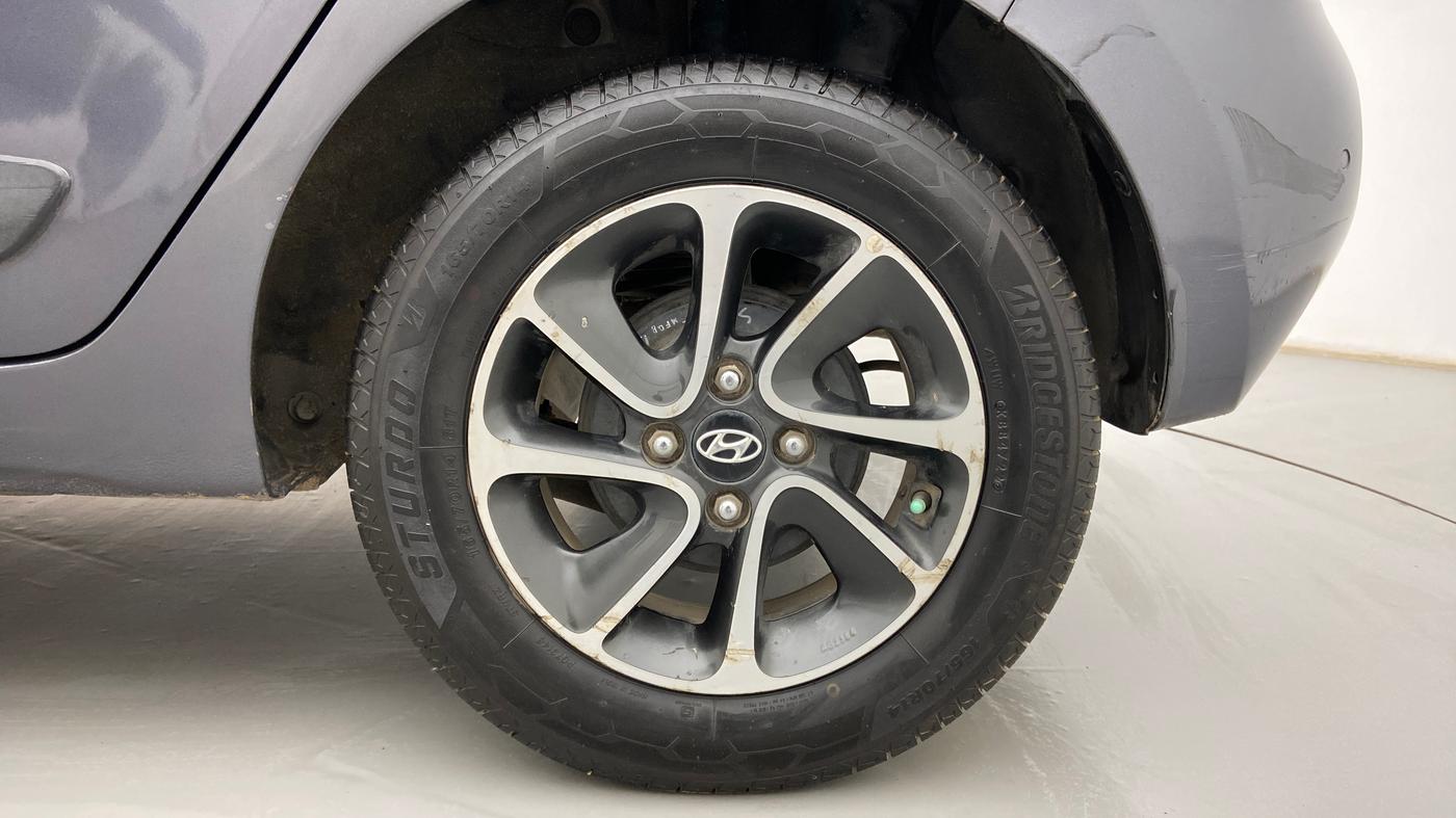 2017 Hyundai Grand i10 SPORTZ (O) AT 1.2 KAPPA VTVT, Petrol, Automatic, 63,602 km, Left Rear Wheel