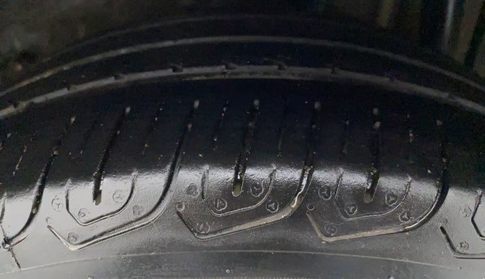 2019 Tata Tiago XZ PETROL, CNG, Manual, 73,411 km, Left Rear Tyre Tread