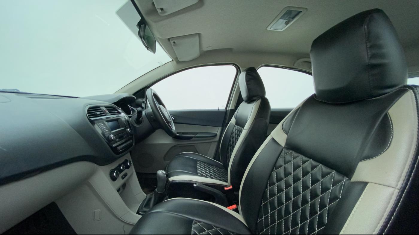 2019 Tata Tiago XZ PETROL, CNG, Manual, 73,411 km, Right Side Front Door Cabin