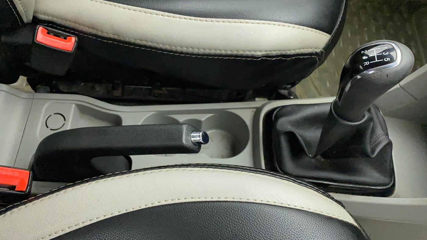 2019 Tata Tiago XZ PETROL, CNG, Manual, 73,411 km, Gear Lever