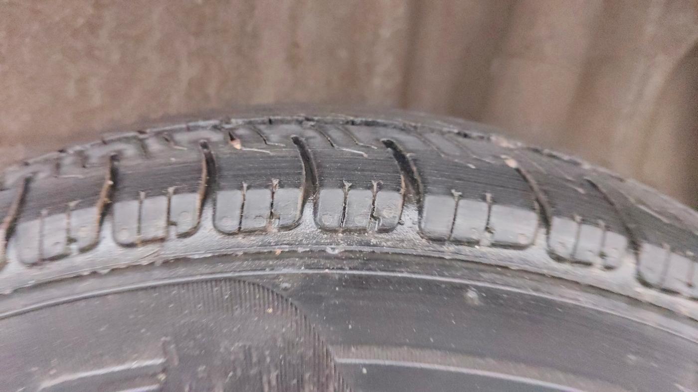 2019 Maruti New Wagon-R LXI CNG 1.0, CNG, Manual, 49,601 km, Left Rear Tyre Tread