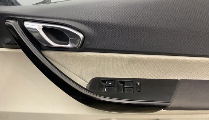 2022 Tata TIGOR XZ PLUS CNG, CNG, Manual, 65,006 km, Driver Side Door Panels Control