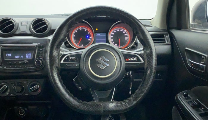 2018 Maruti Swift VXI, CNG, Manual, 98,221 km, Steering Wheel Close Up
