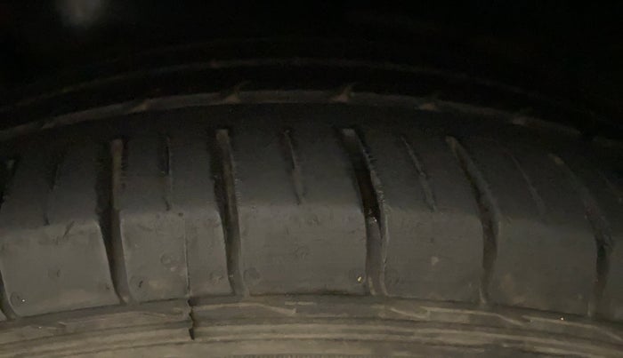 2019 Hyundai Creta SX AT 1.6 PETROL, Petrol, Automatic, 27,780 km, Left Front Tyre Tread