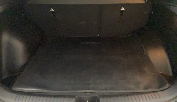 2019 Hyundai Creta SX AT 1.6 PETROL, Petrol, Automatic, 27,780 km, Boot Inside