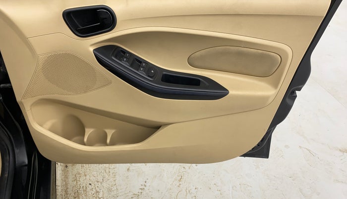 2018 Ford Figo Aspire TITANIUM 1.2 PETROL, Petrol, Manual, 42,113 km, Driver Side Door Panels Control