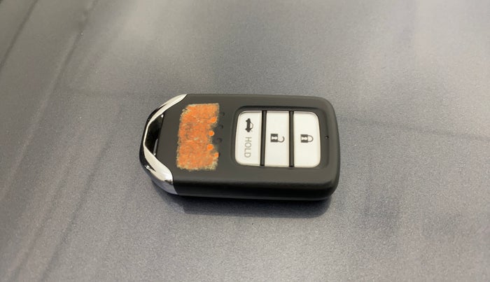 2022 Honda Amaze 1.2L I-VTEC VX CVT, Petrol, Automatic, 13,720 km, Key Close Up