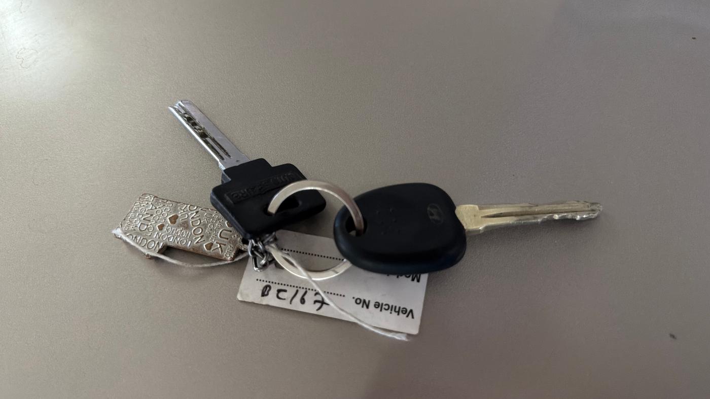 2018 Hyundai NEW SANTRO MAGNA CNG, CNG, Manual, 92,471 km, Key Close Up