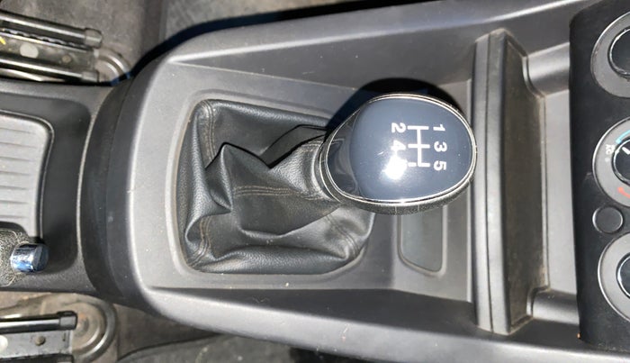 2017 Ford New Figo TREND 1.2 PETROL, Petrol, Manual, 11,261 km, Gear Lever