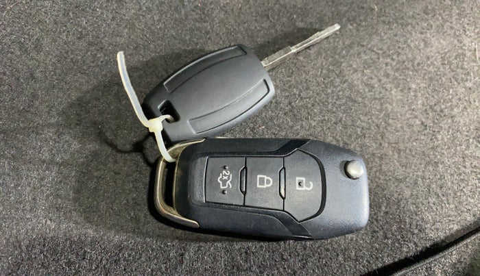 2017 Ford New Figo TREND 1.2 PETROL, Petrol, Manual, 11,261 km, Key Close Up