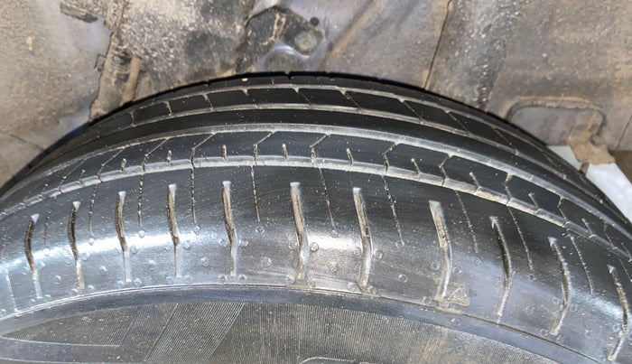 2019 Hyundai VENUE S 1.2, Petrol, Manual, 31,594 km, Left Rear Tyre Tread