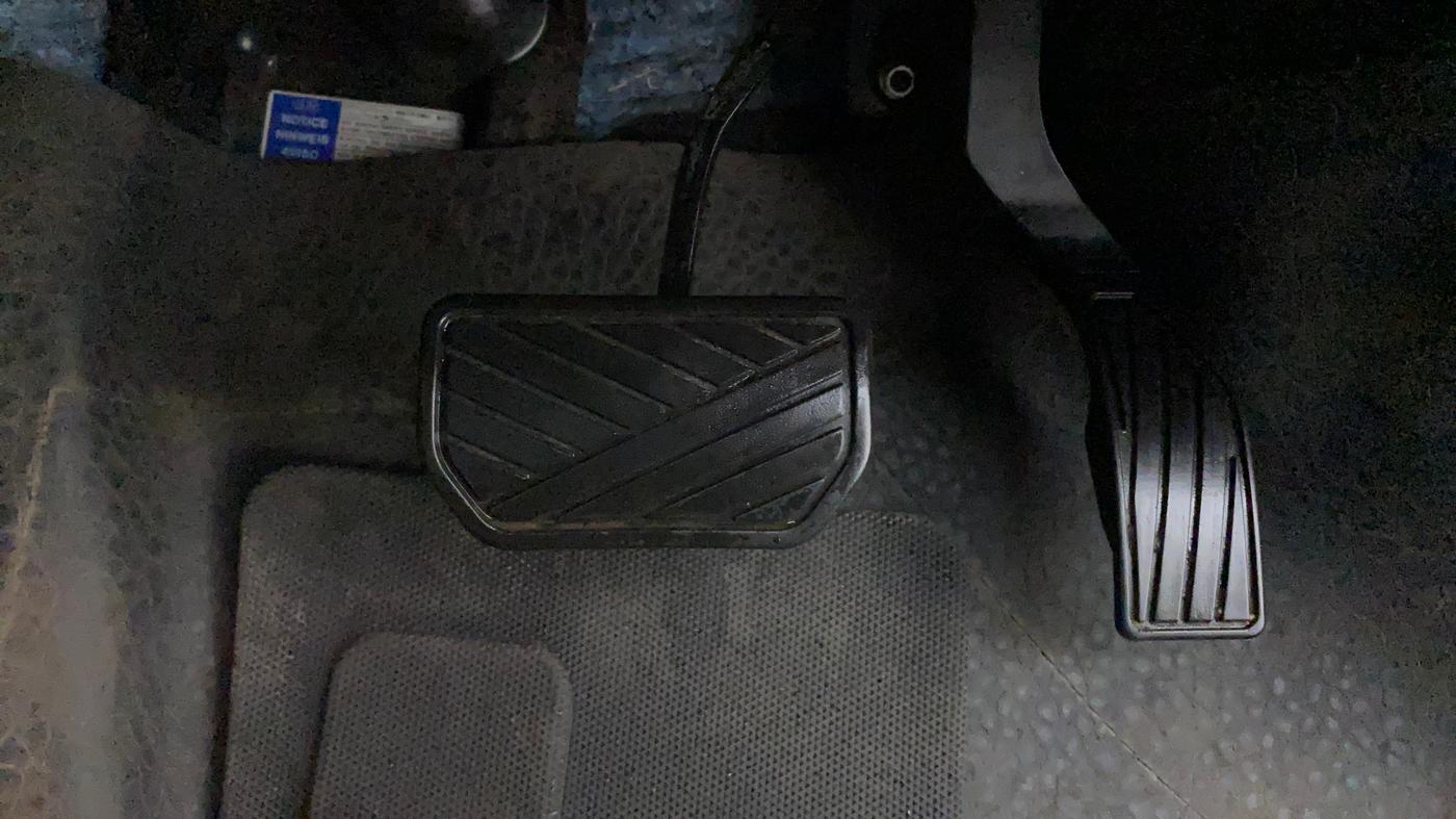 2022 Maruti Vitara Brezza ZXI PLUS AT SHVS, Petrol, Automatic, 24,794 km, Pedals