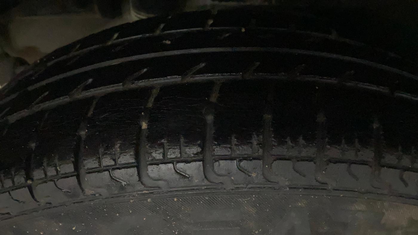 2012 Maruti Swift Dzire VXI, Petrol, Manual, 93,311 km, Right Rear Tyre Tread