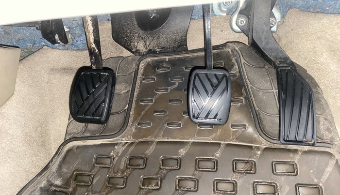 2012 Maruti Swift Dzire VXI, Petrol, Manual, 93,390 km, Pedals