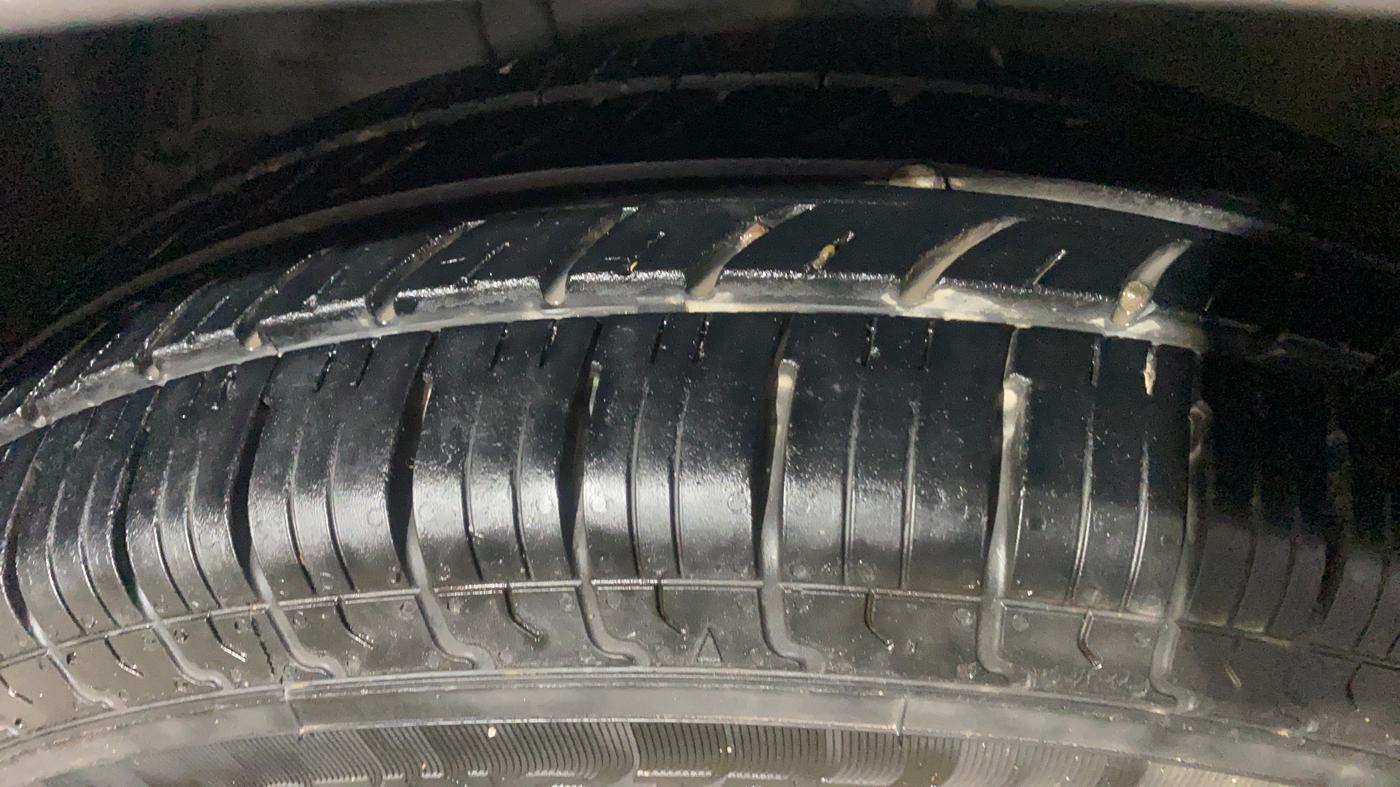 2012 Maruti Swift Dzire VXI, Petrol, Manual, 93,311 km, Left Front Tyre Tread