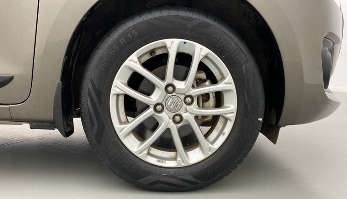2021 Maruti Swift ZXI D, Petrol, Manual, 10,396 km, Right Front Wheel