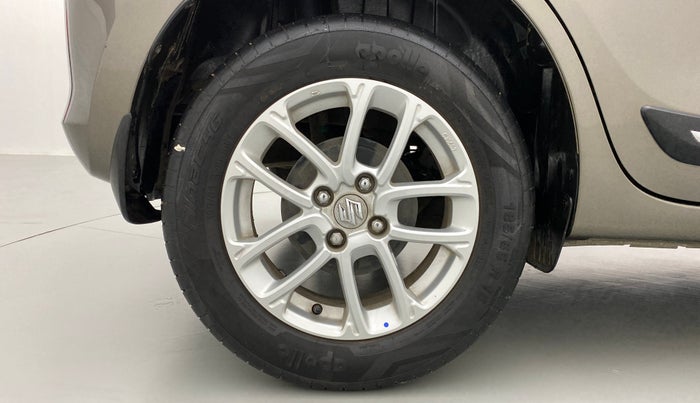 2021 Maruti Swift ZXI D, Petrol, Manual, 10,396 km, Right Rear Wheel