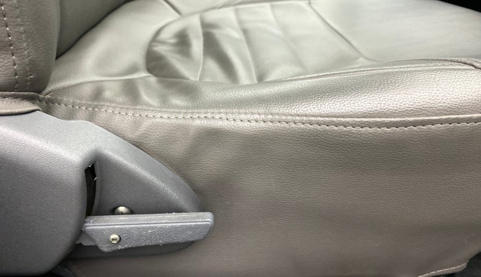 2014 Maruti Alto 800 VXI, Petrol, Manual, 56,974 km, Driver Side Adjustment Panel