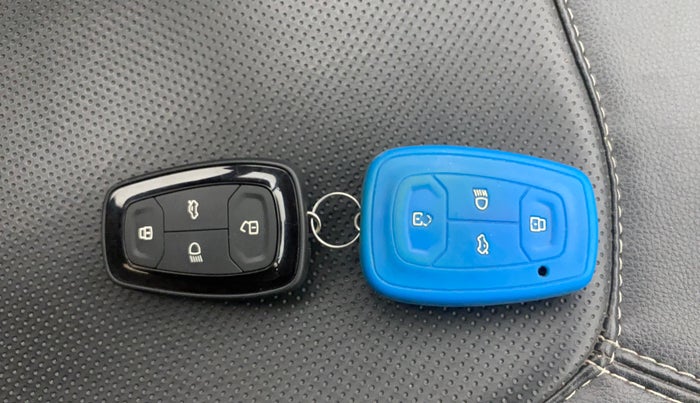 2022 Tata NEXON XZA PLUS SUNROOF PETROL, Petrol, Automatic, 63,715 km, Key Close Up