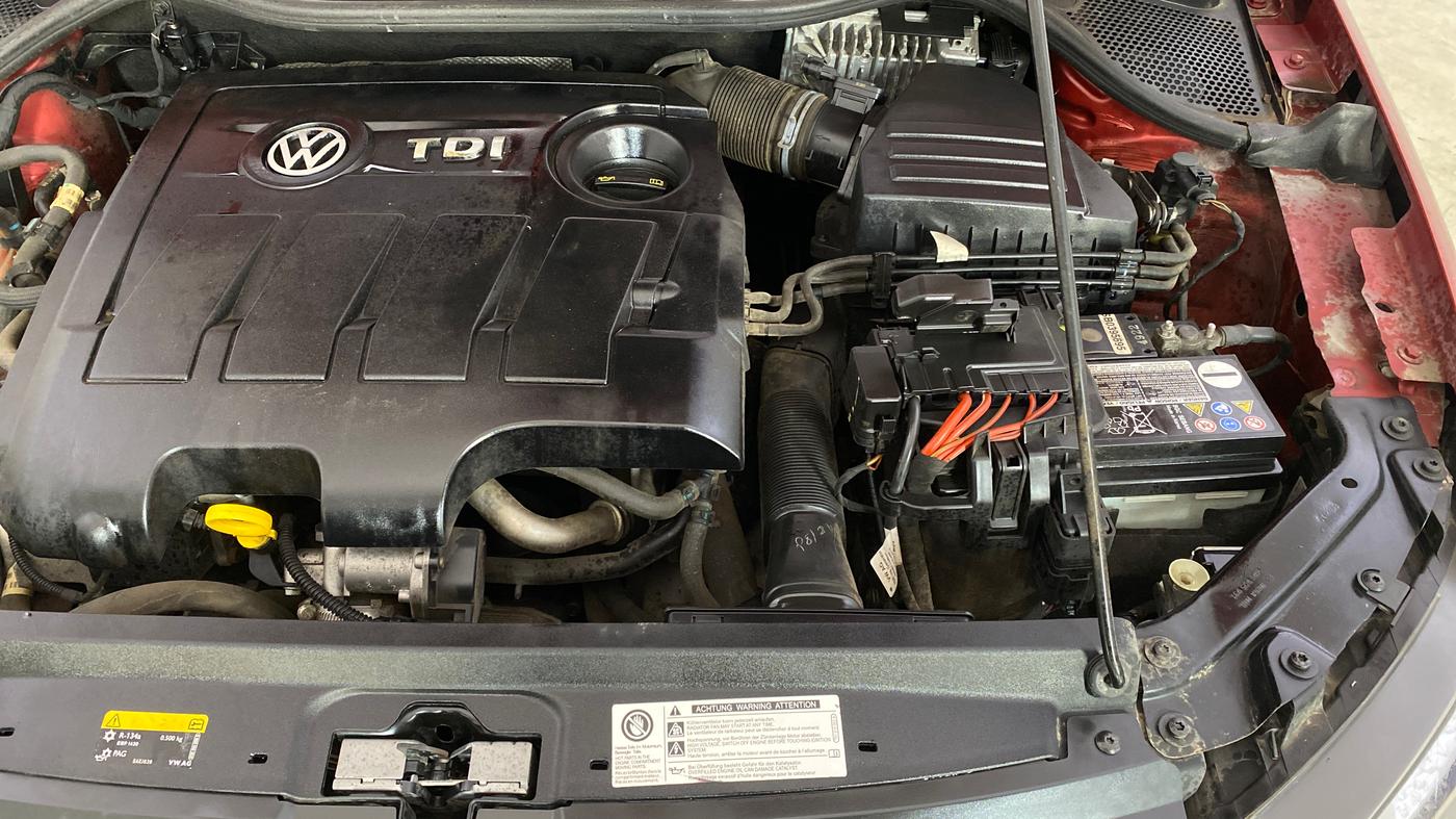 2019 Volkswagen Vento HIGHLINE PLUS 1.5 AT, Diesel, Automatic, 14,719 km, Engine View - Left