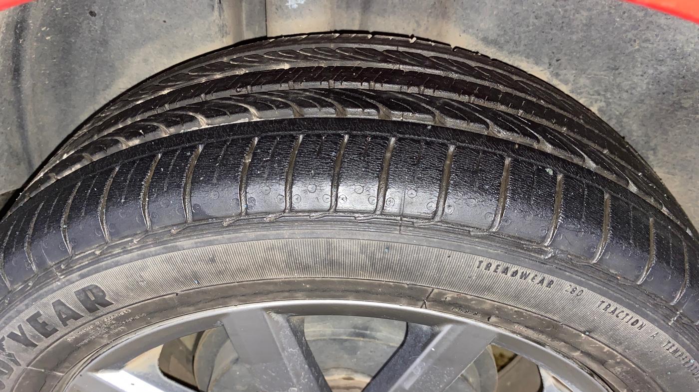 2019 Volkswagen Vento HIGHLINE PLUS 1.5 AT, Diesel, Automatic, 14,719 km, Right Rear Tyre Tread