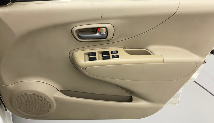 2012 Maruti A Star VXI (ABS) AT, CNG, Automatic, 86,838 km, Driver Side Door Panels Control